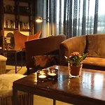 El Hotelito