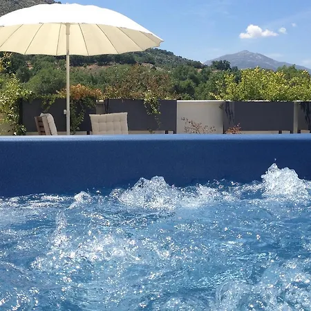 El Hotelito Hotel