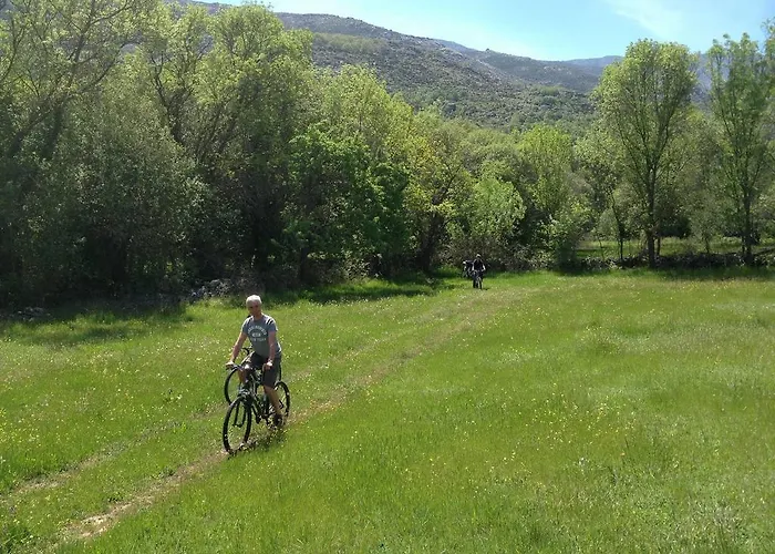 El Hotelito Навалуэнга