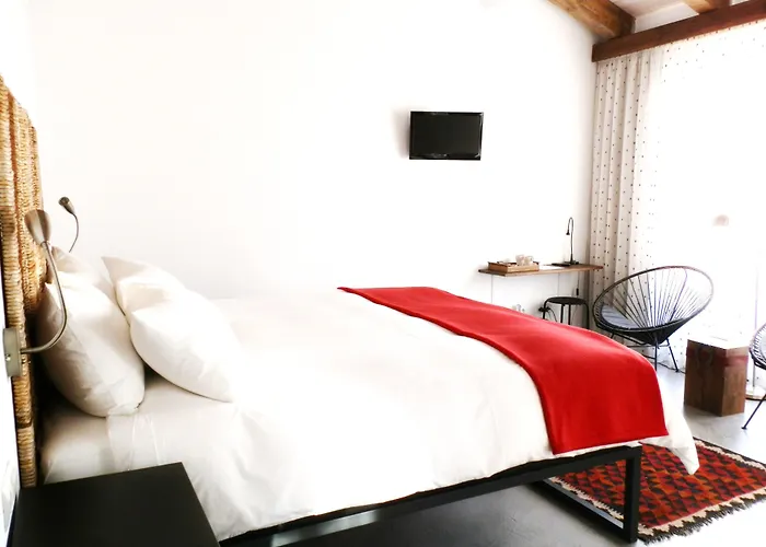 El Hotelito Навалуэнга