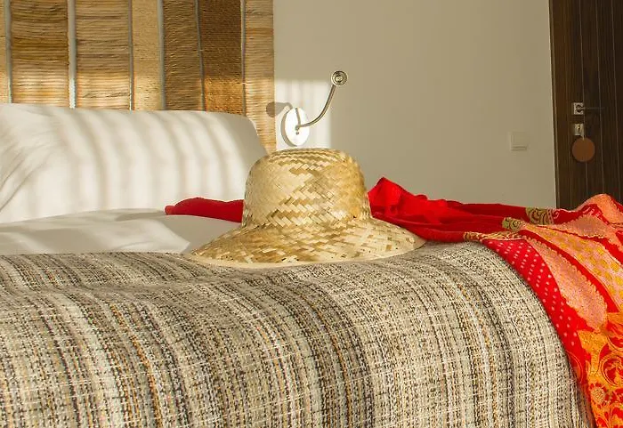 Отель El Hotelito