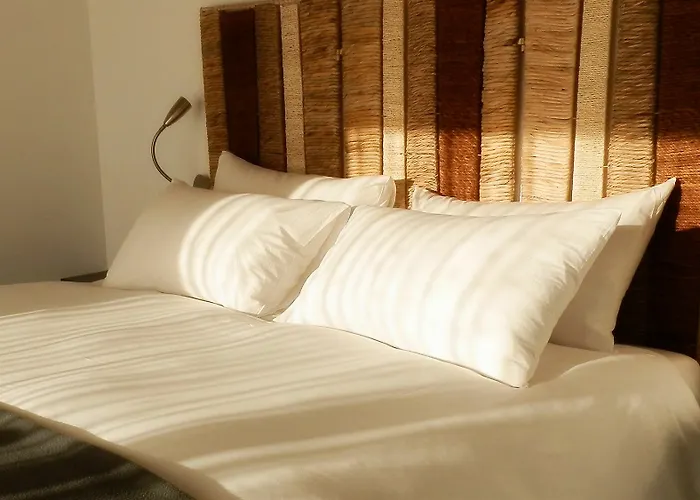 Отель El Hotelito Навалуэнга